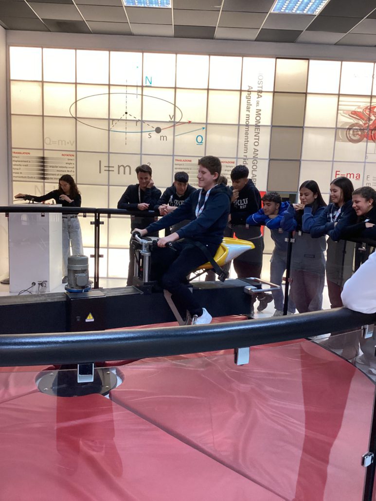 Licei scientifico Ducati e Università Bologna 2