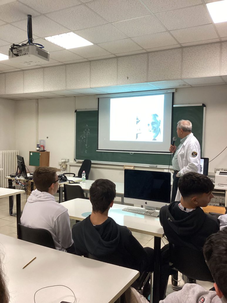 Licei scientifico Ducati e Università Bologna 5