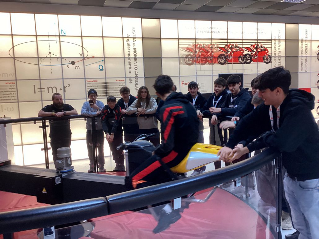 Licei scientifico Ducati e Università Bologna 6